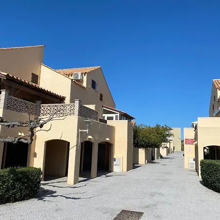 Mahélia, Climatisé En Bord De Mer&lac, Très Au Calme, Jusqu'à 6 Pers Apartamento
