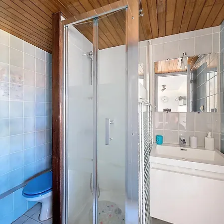 Apartment Mahelia, Climatise En Bord De & Lac, Tres Au Calme, Jusqu'a 6 Pers *